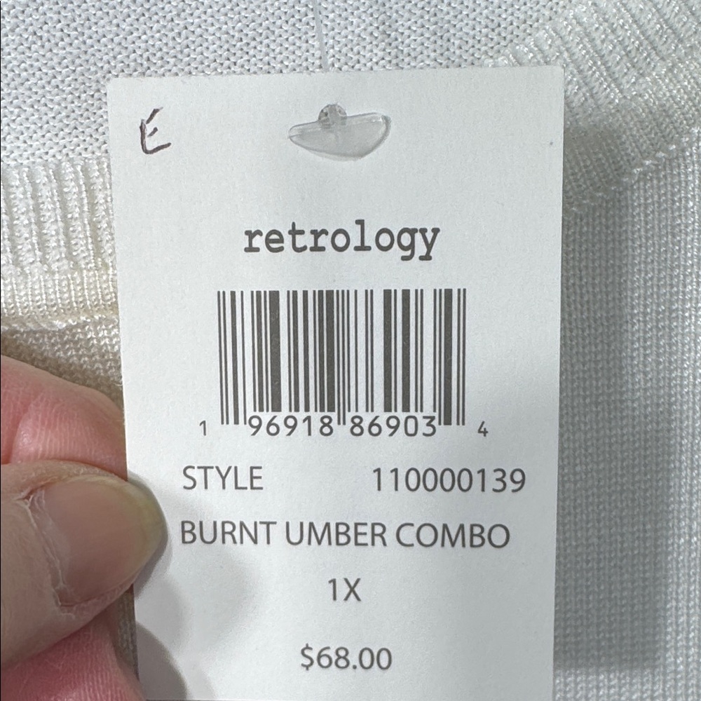 Retrology Sweater Orange/White Colorblock Crewneck in Sizes 1X & 2X ‎ NWT - Picture 9 of 13
